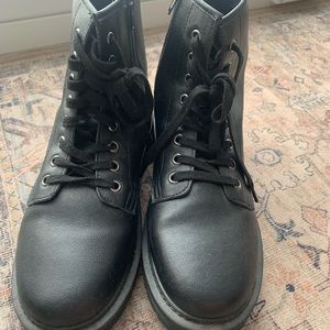 Never Worn Steve Madden Leather Combat Boots size 9